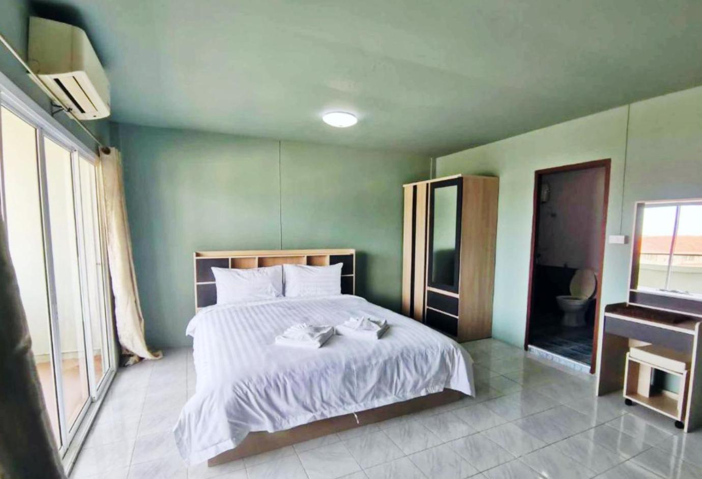 4 Palms Hotel Pratumanak 芭達亞 外观 照片