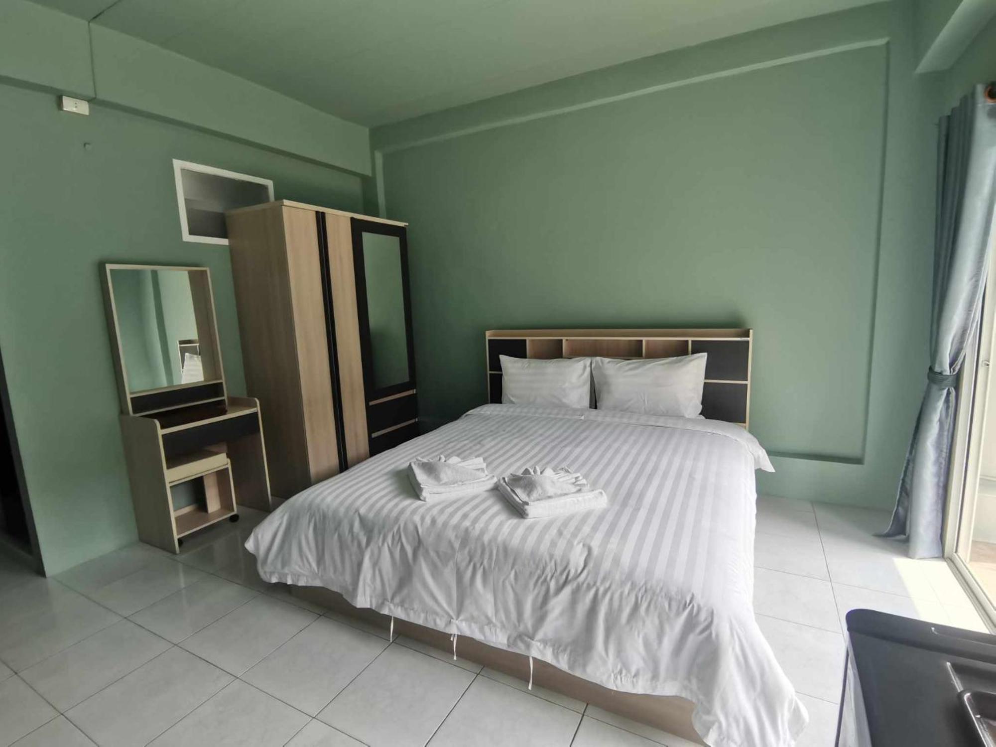 4 Palms Hotel Pratumanak 芭達亞 外观 照片
